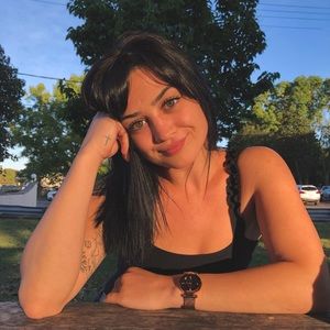 Meet your Posher, Madison